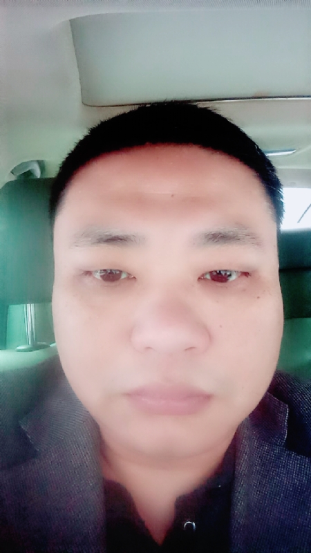 向日葵的第一张照片--滨州相亲服务中心