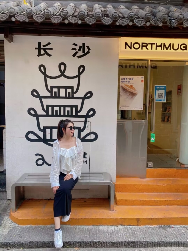 Lin的第二张照片--滨州相亲服务中心