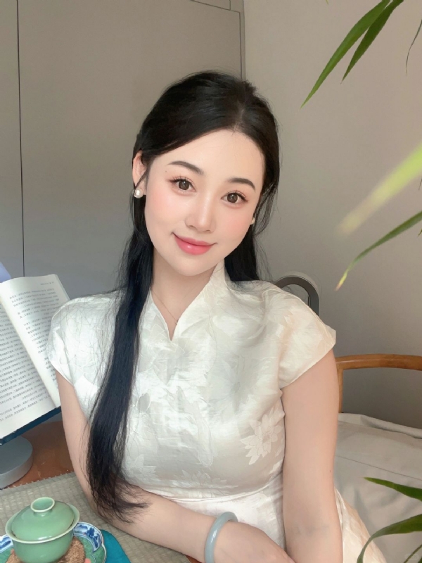 小慧的第一张照片--滨州相亲服务中心