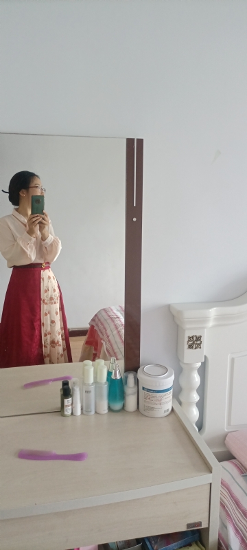 伊落梅雪笺的第一张照片--滨州相亲服务中心