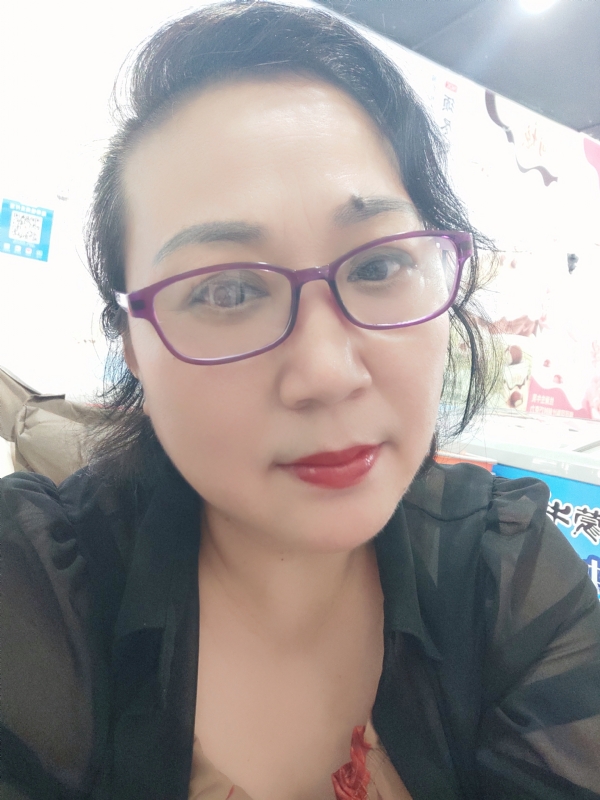 娜财娜福的第一张照片--滨州相亲服务中心