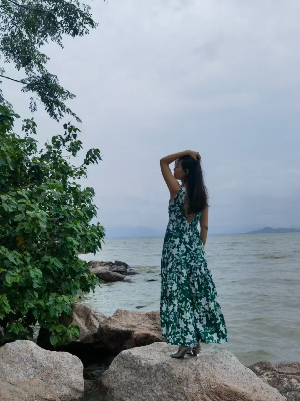 甜以待人的第四张照片--滨州相亲服务中心