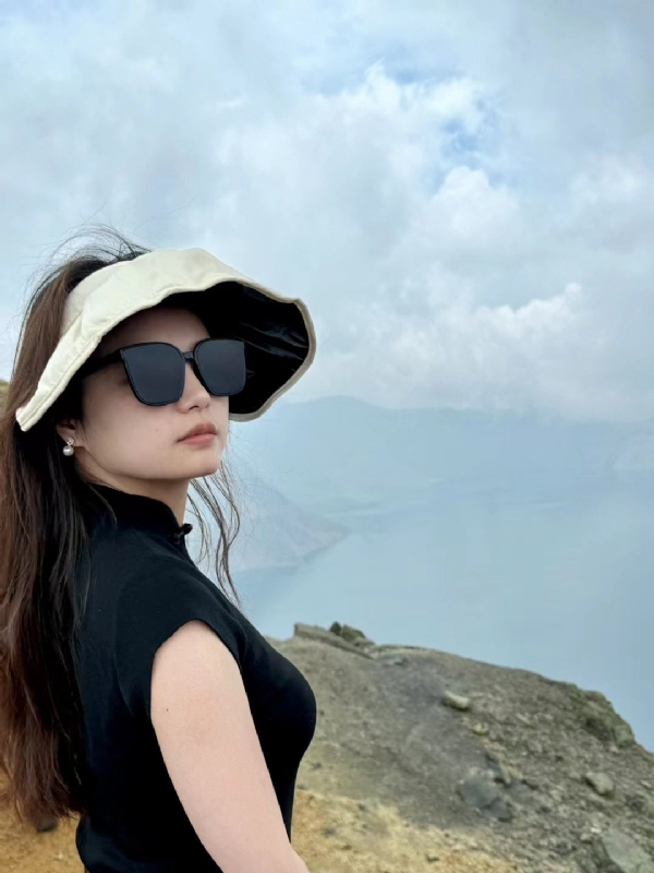 随梦的第一张照片--滨州相亲服务中心