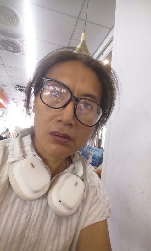 冬天的蔷薇的第三张照片--滨州相亲服务中心