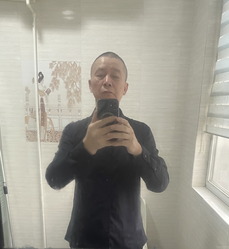 荣哥的第一张照片--滨州相亲服务中心