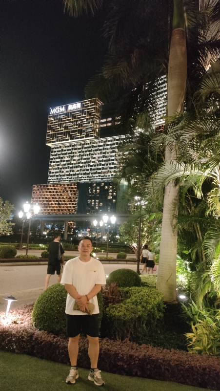 熟悉的身影的第一张照片--滨州相亲服务中心