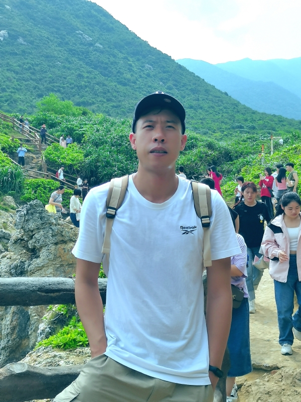 吴生的第二张照片--滨州相亲服务中心