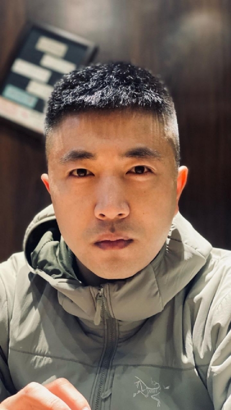 山中何缘的第一张照片--滨州相亲服务中心