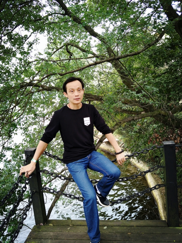 易进的第一张照片--滨州相亲服务中心