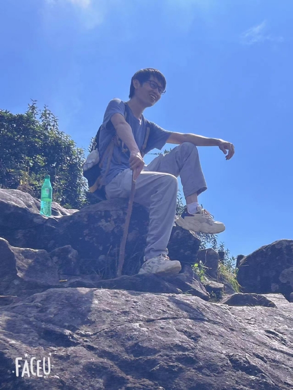 落叶之秋的第一张照片--滨州相亲服务中心