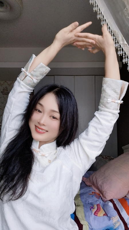 伊伊的第四张照片--滨州相亲服务中心