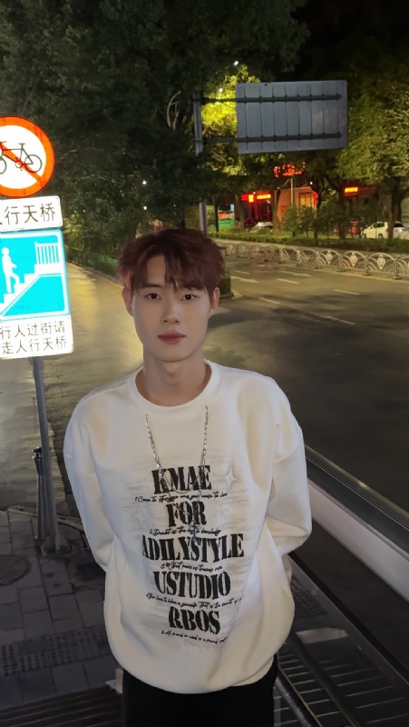 与宇的第一张照片--滨州相亲服务中心