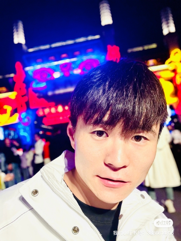 两年又三年的第二张照片--滨州相亲服务中心