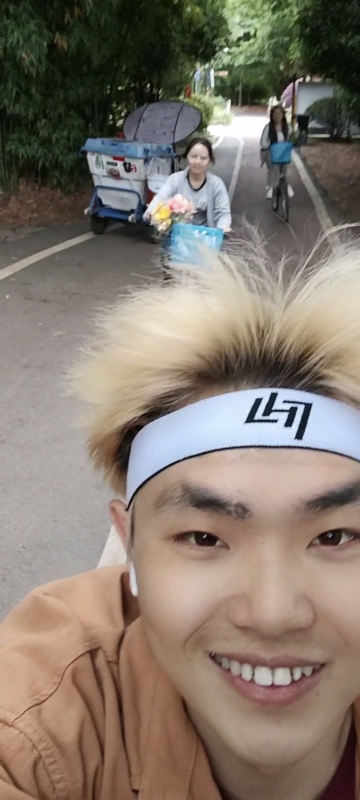 求安稳的第一张照片--滨州相亲服务中心