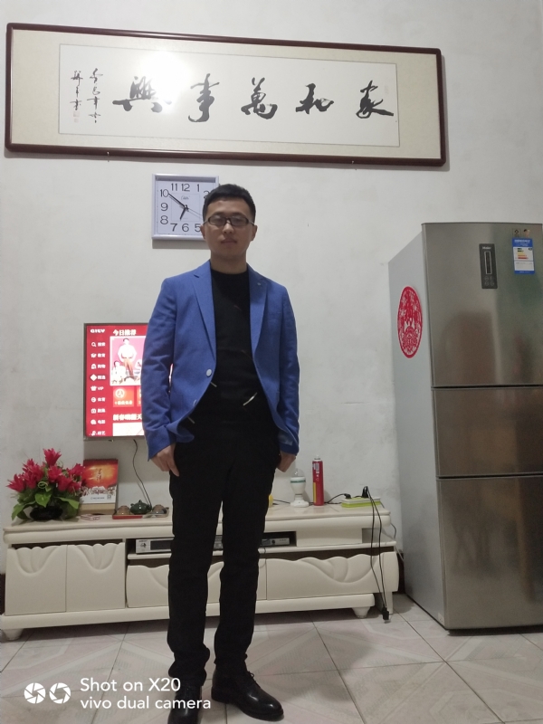 孤独的狼的第一张照片--滨州相亲服务中心