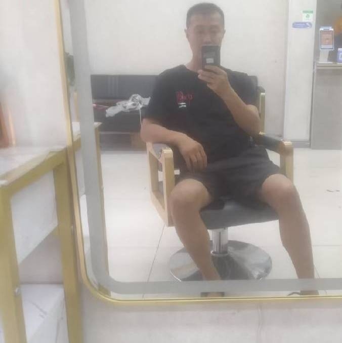 闫杰的第一张照片--滨州相亲服务中心