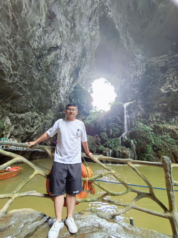 慎独的第二张照片--滨州相亲服务中心