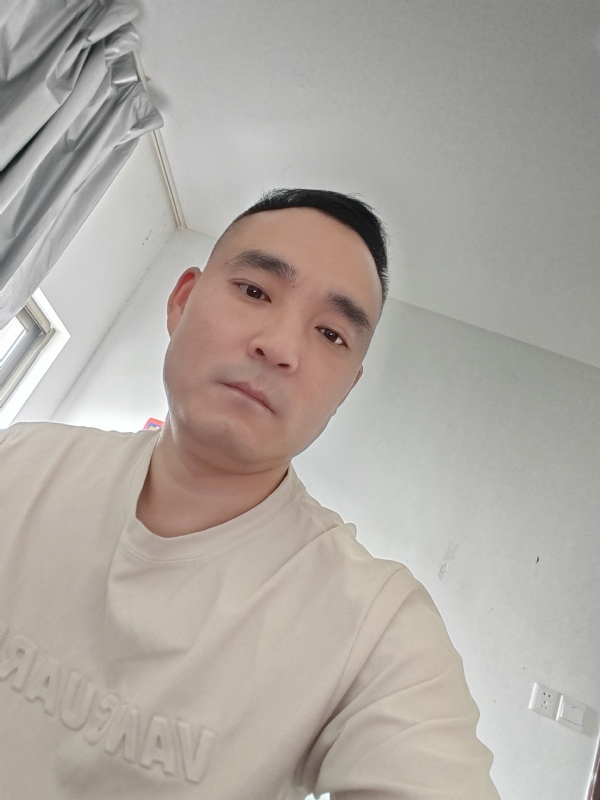 小锋的第一张照片--滨州相亲服务中心