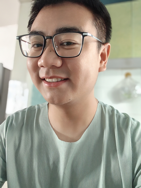 田田向上的第一张照片--滨州相亲服务中心