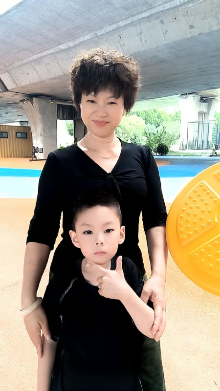 火凤凰的第一张照片--滨州相亲服务中心