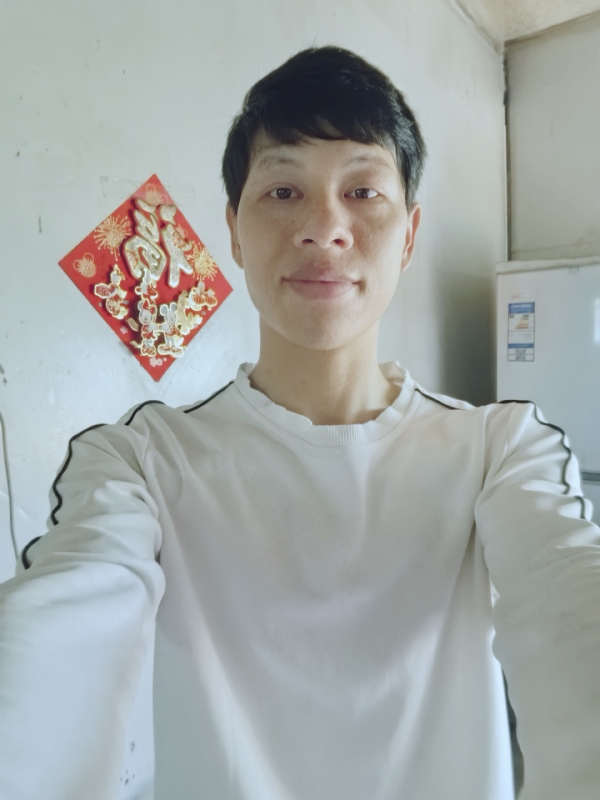 夏风微凉的第一张照片--滨州相亲服务中心