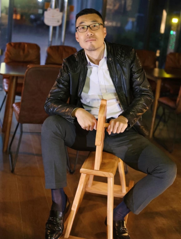 Lee的第二张照片--滨州相亲服务中心