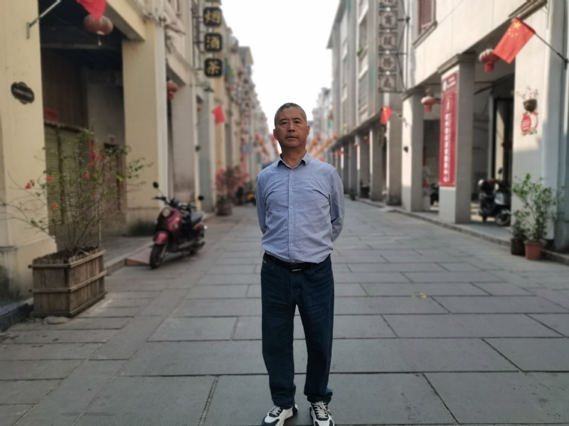 一粒尘埃的第一张照片--滨州相亲服务中心