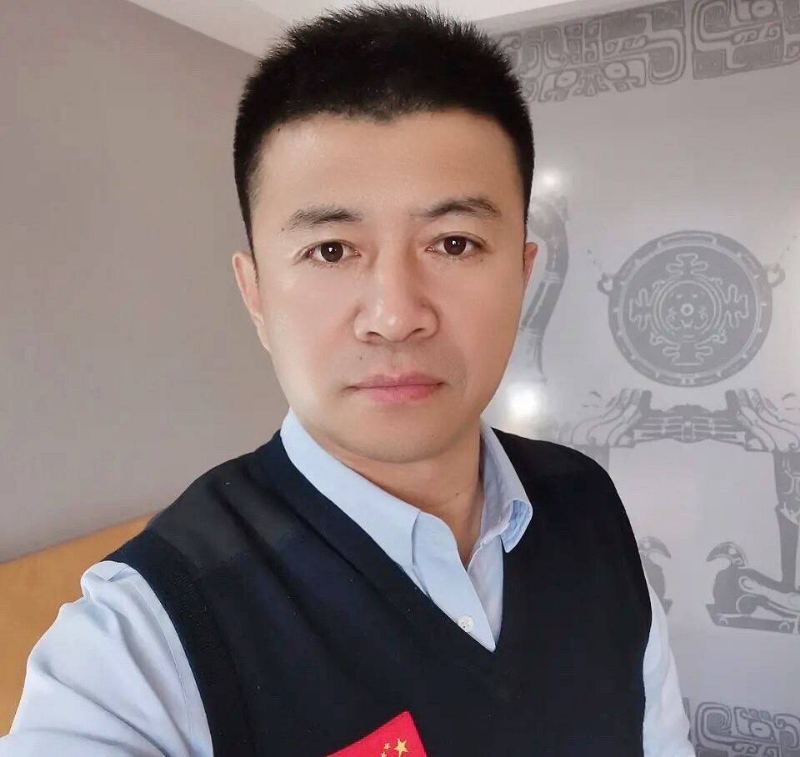 生在红旗下的第一张照片--滨州相亲服务中心