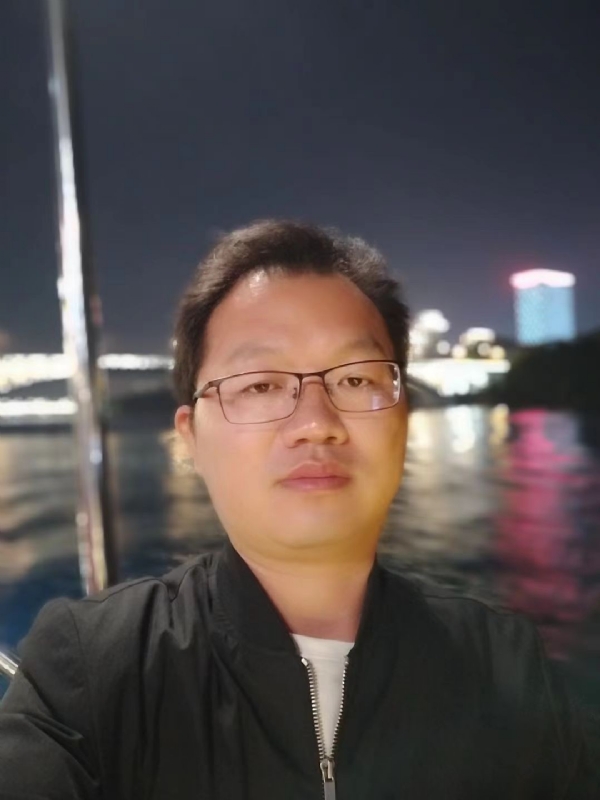 祝你平安的第一张照片--滨州相亲服务中心