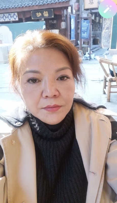 宛霞的第二张照片--滨州相亲服务中心