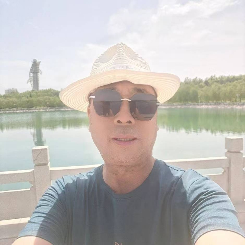 有钱人的第一张照片--滨州相亲服务中心