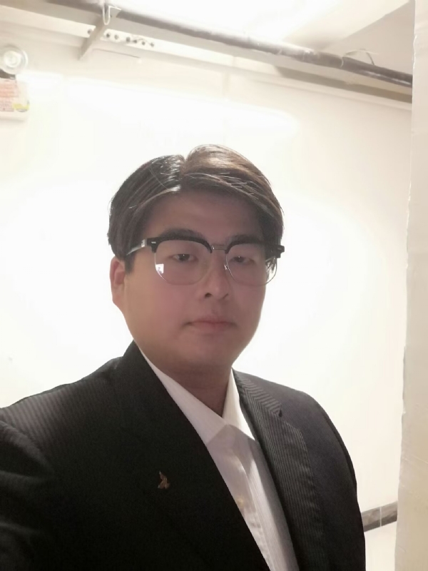 孤独一人的第一张照片--滨州相亲服务中心