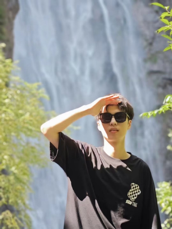 大橙子的第一张照片--滨州相亲服务中心